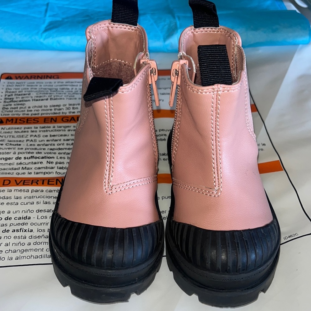 H&M Pink Leather Boots (Infant size 5.5c)worn 1x  Perfect Condition